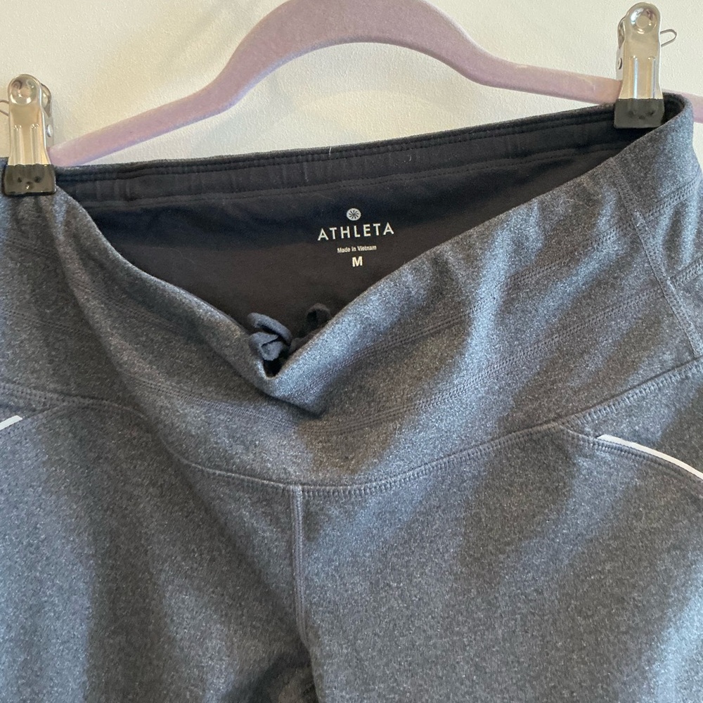 Athleta Relay capri reflective Leggings - Picture 2 of 4